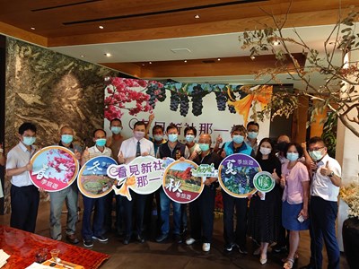 漫遊新社四季 中市農業局邀民體驗農遊趣