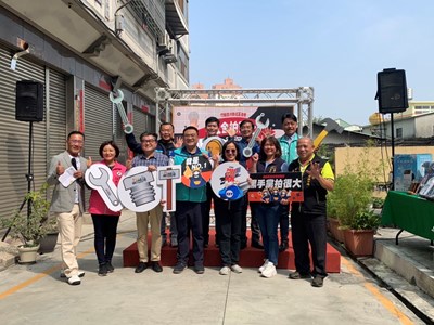 全台唯一五金電料商圈在台中 競標拍賣、組裝五金車吸人潮