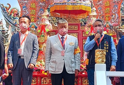 大甲媽繞境抵嘉義奉天宮 令狐副市長祈求台灣平順安康