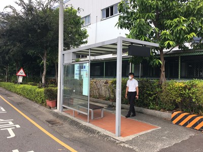 中市候車亭認養獲企業支持  正隆紙廠加入行列